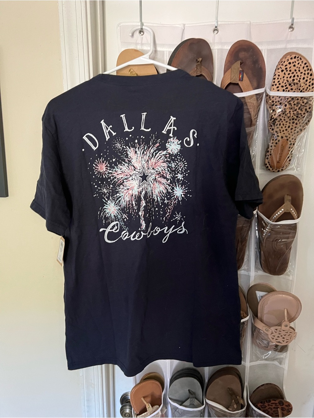 NWT Small LJ Dallas Cowboys T-shirt